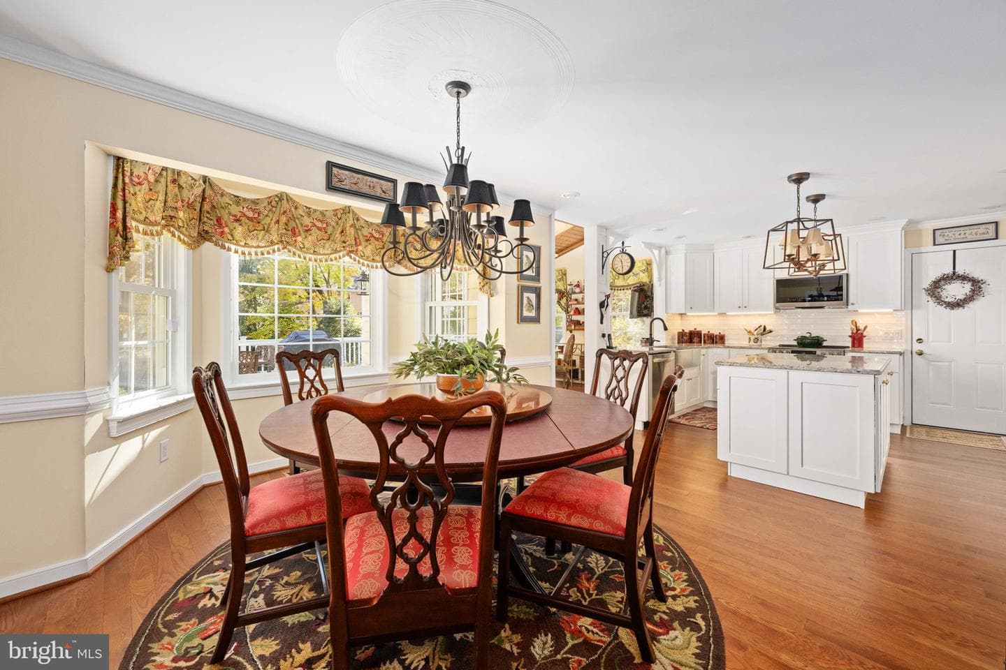404 Whitecliff Drive photo 11