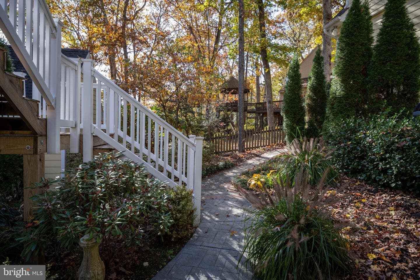 404 Whitecliff Drive photo 57