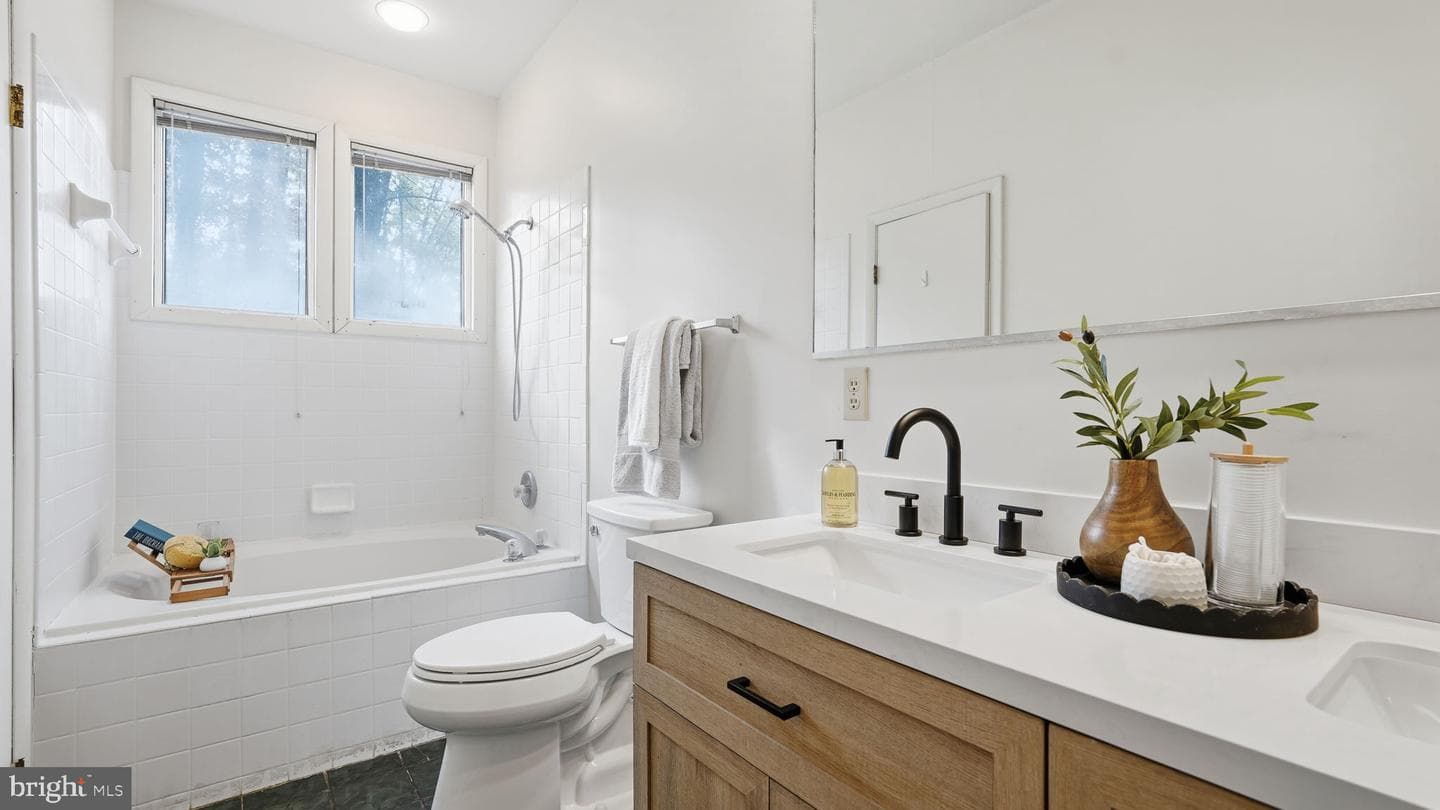 8805 Pepperidge Drive photo 31