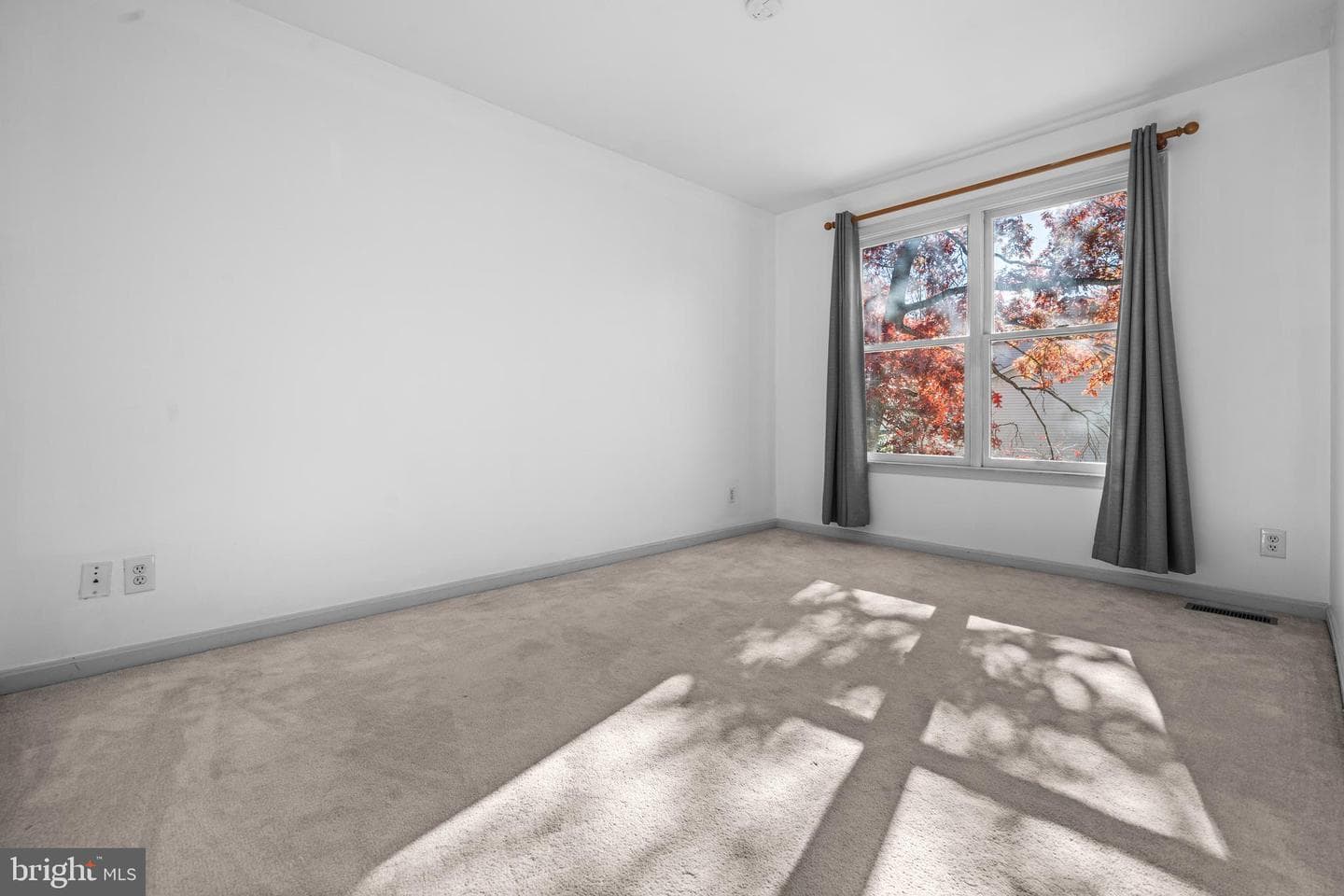 10712 S Jamie Place photo 28