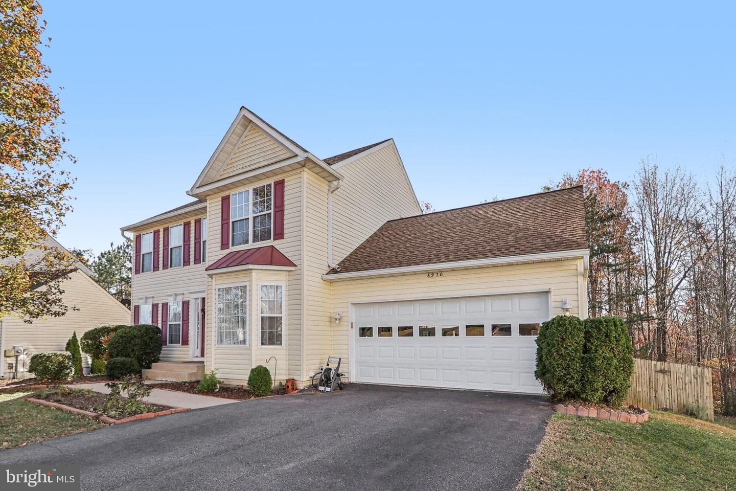 6930 Versaille Drive photo 3