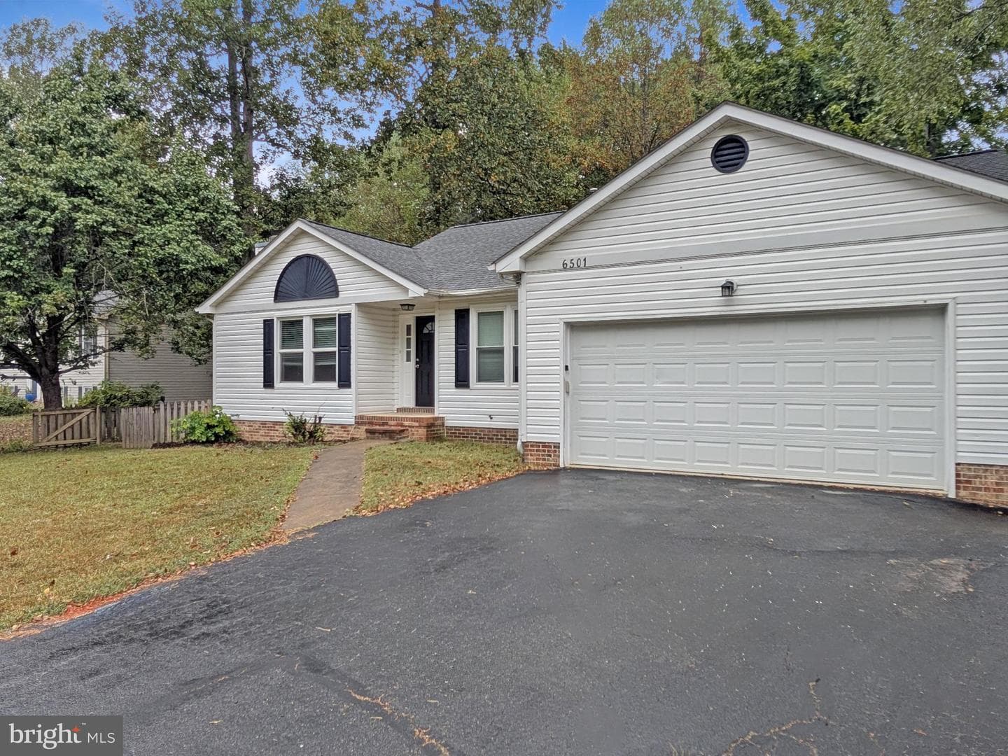 6501 Royal Oaks Drive photo 4