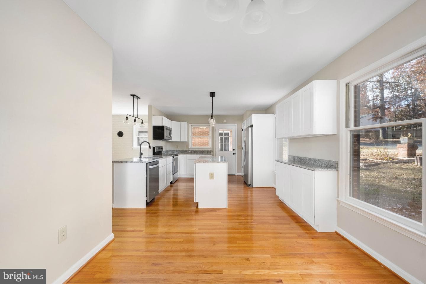 408 Mahogany Lane photo 9