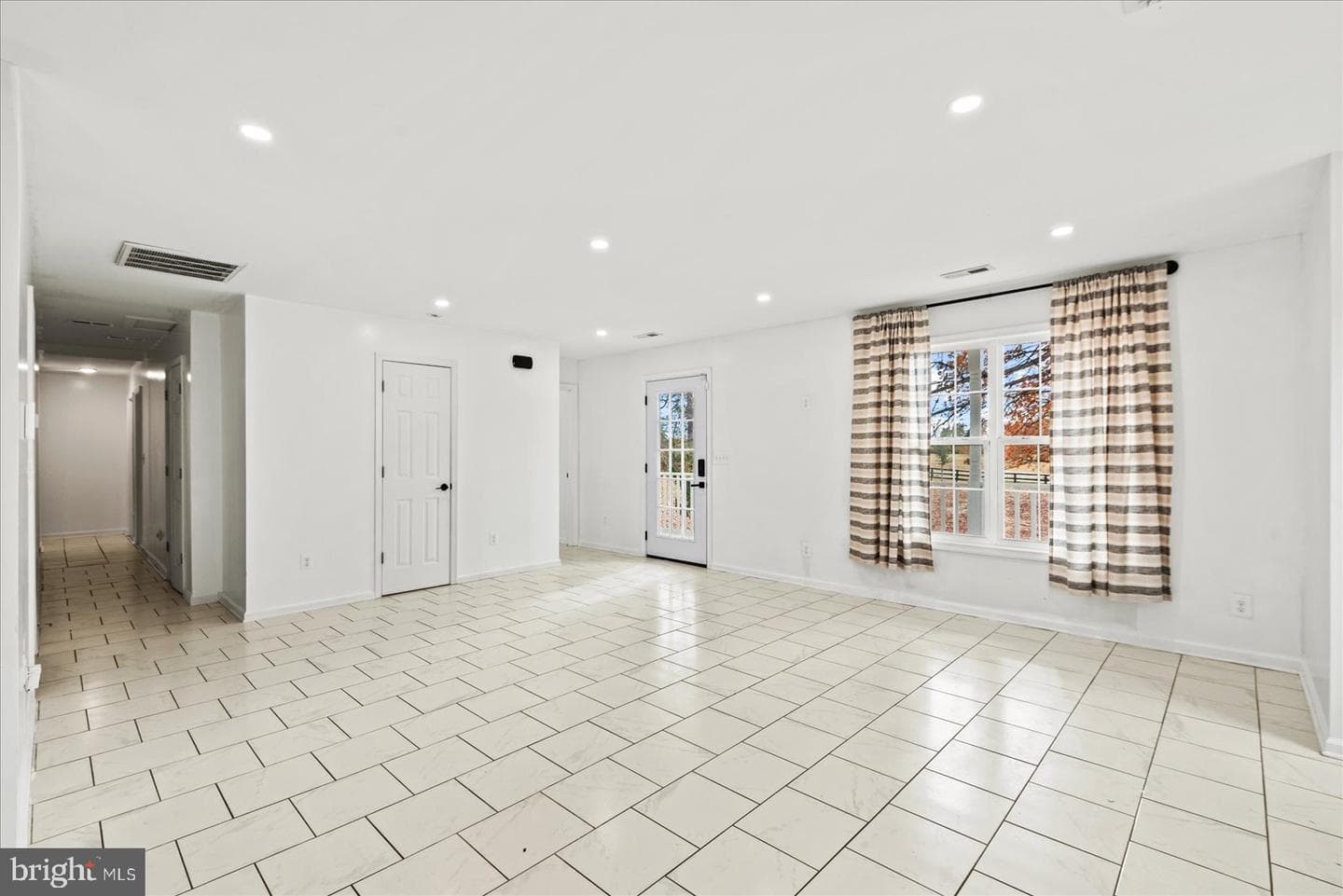 9617 Thousand Oaks Lane photo 9
