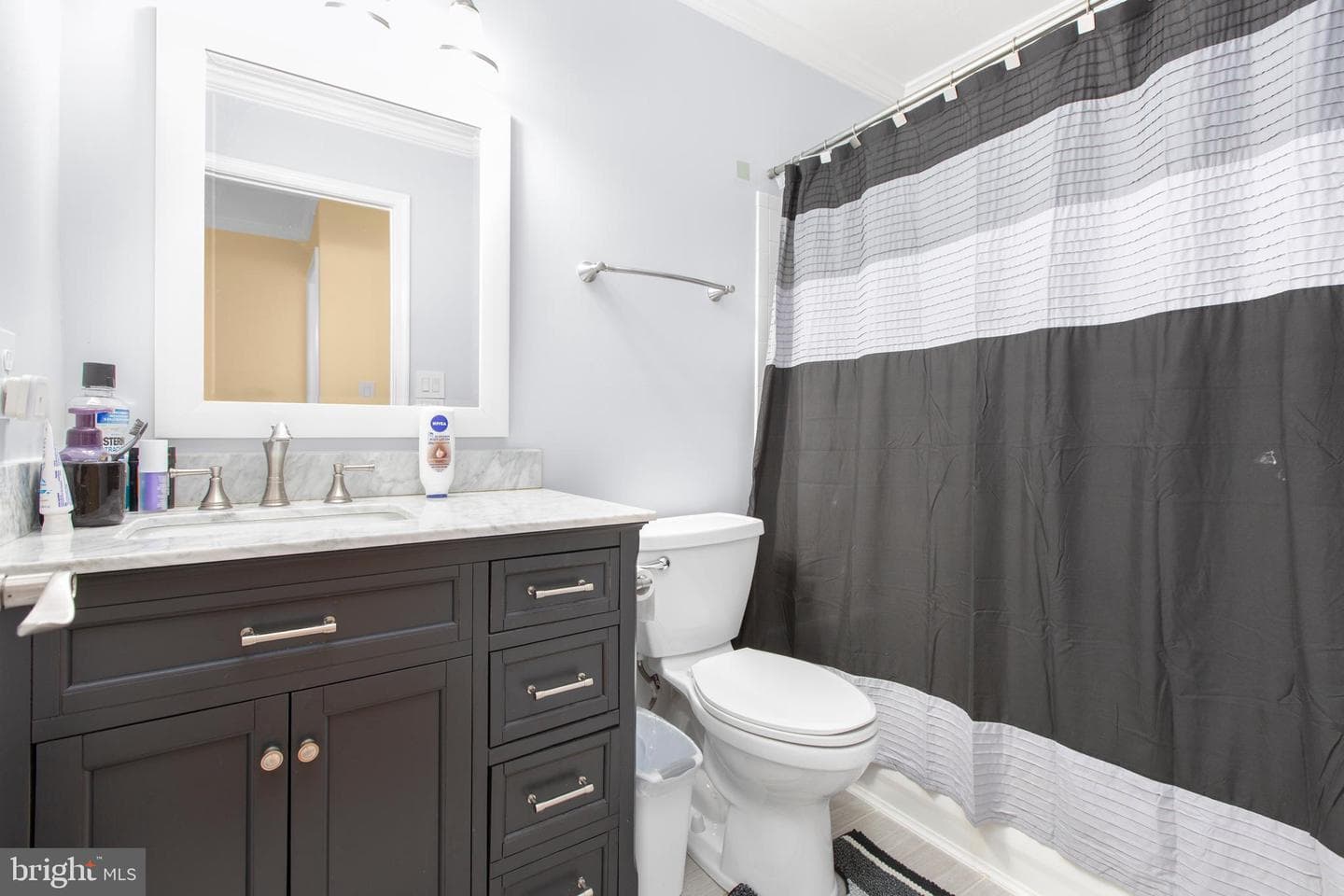 10747 Greenbriar Lane photo 38