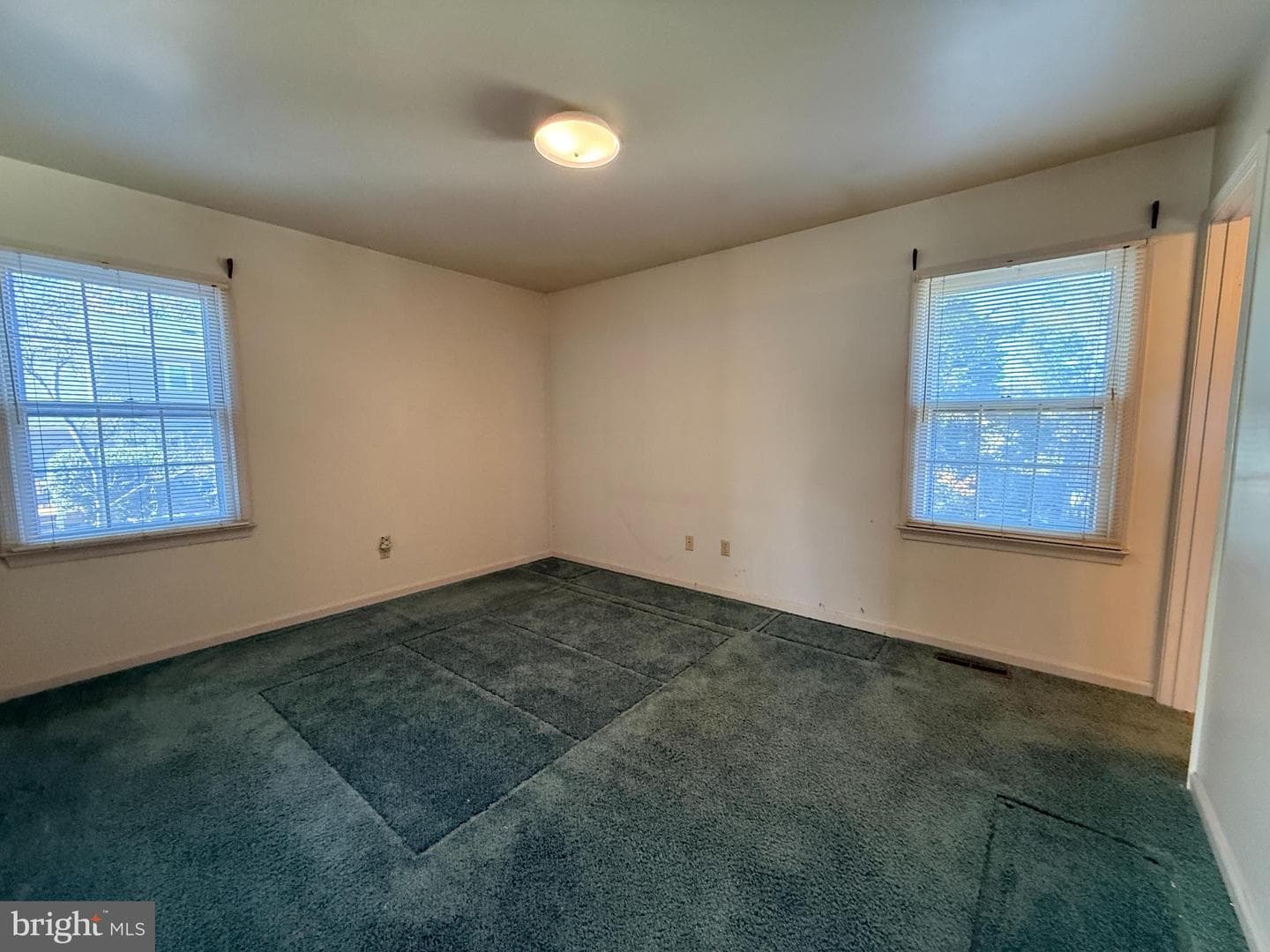 309 Laurel Avenue photo 12