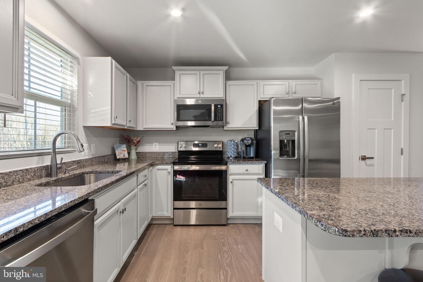 7418 Brentford Terrace photo 15