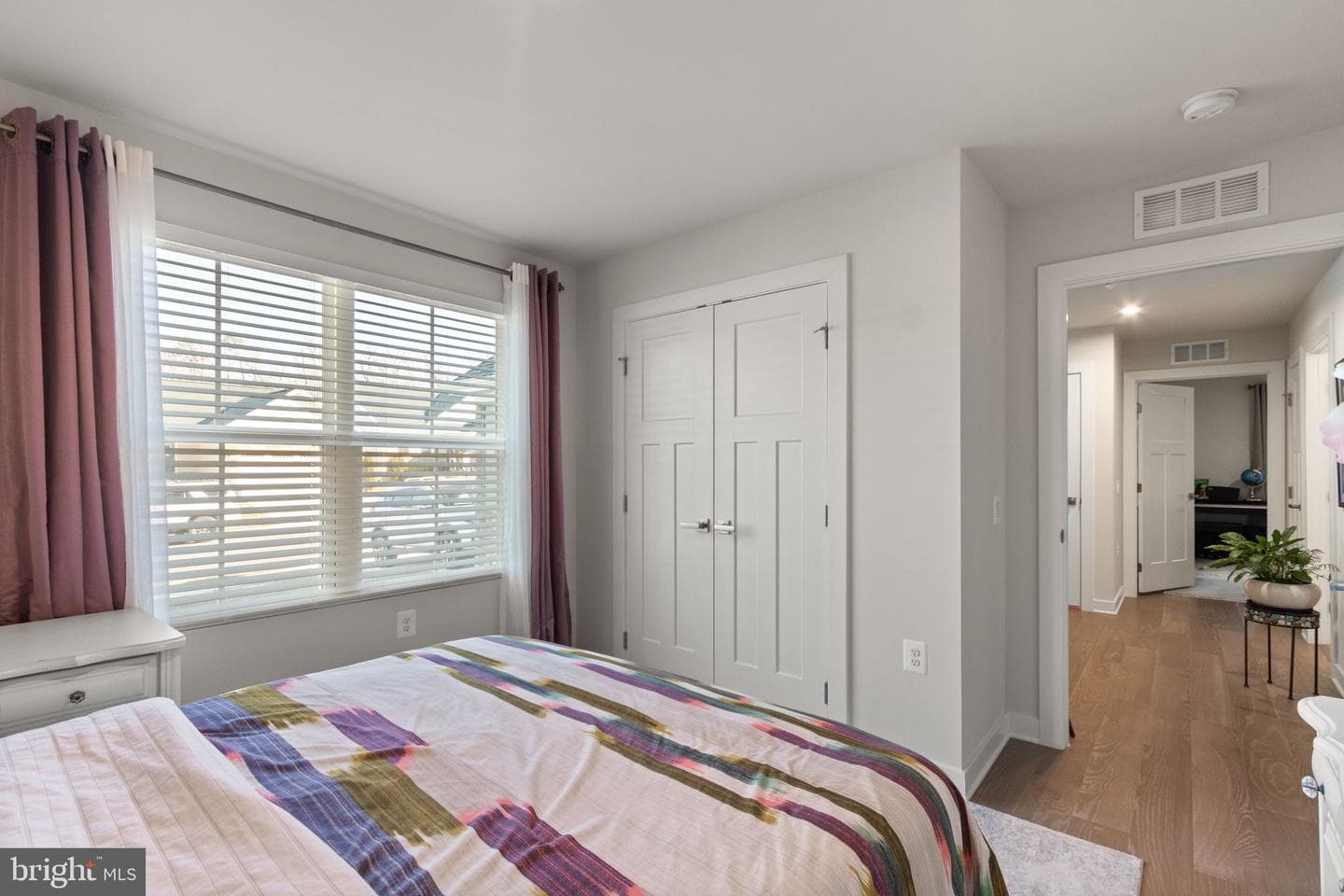 7418 Brentford Terrace photo 9
