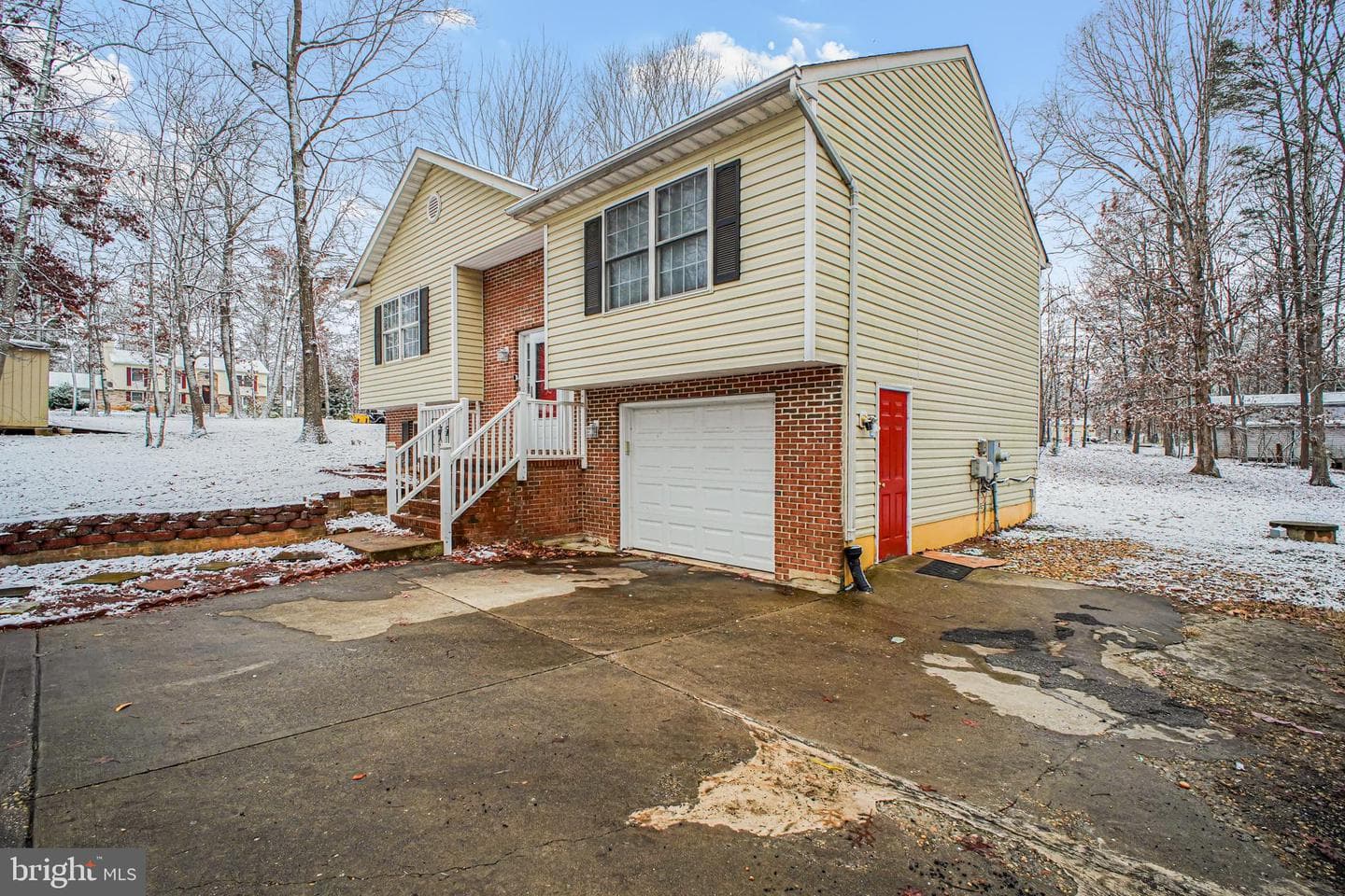 12502 Warren Lane photo 3
