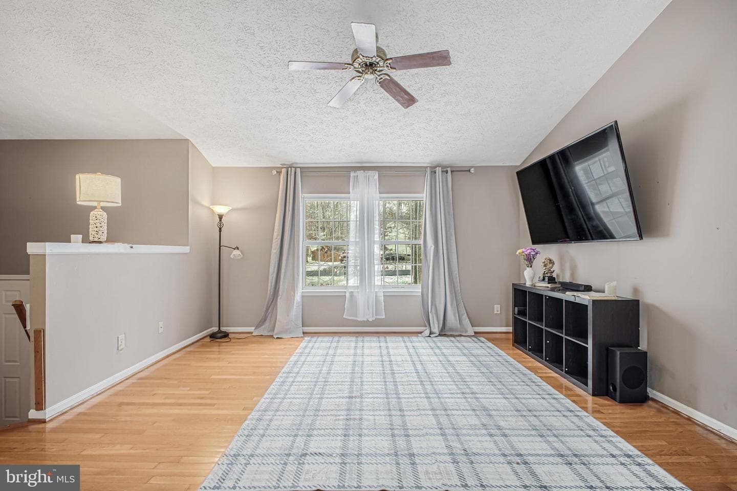 12502 Warren Lane photo 7