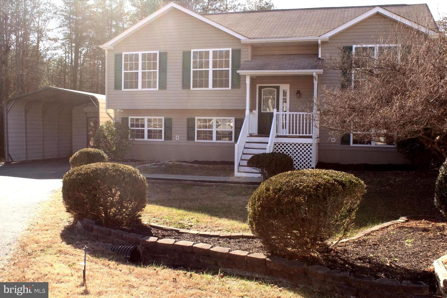 10402 Skinner Hill Drive photo 2
