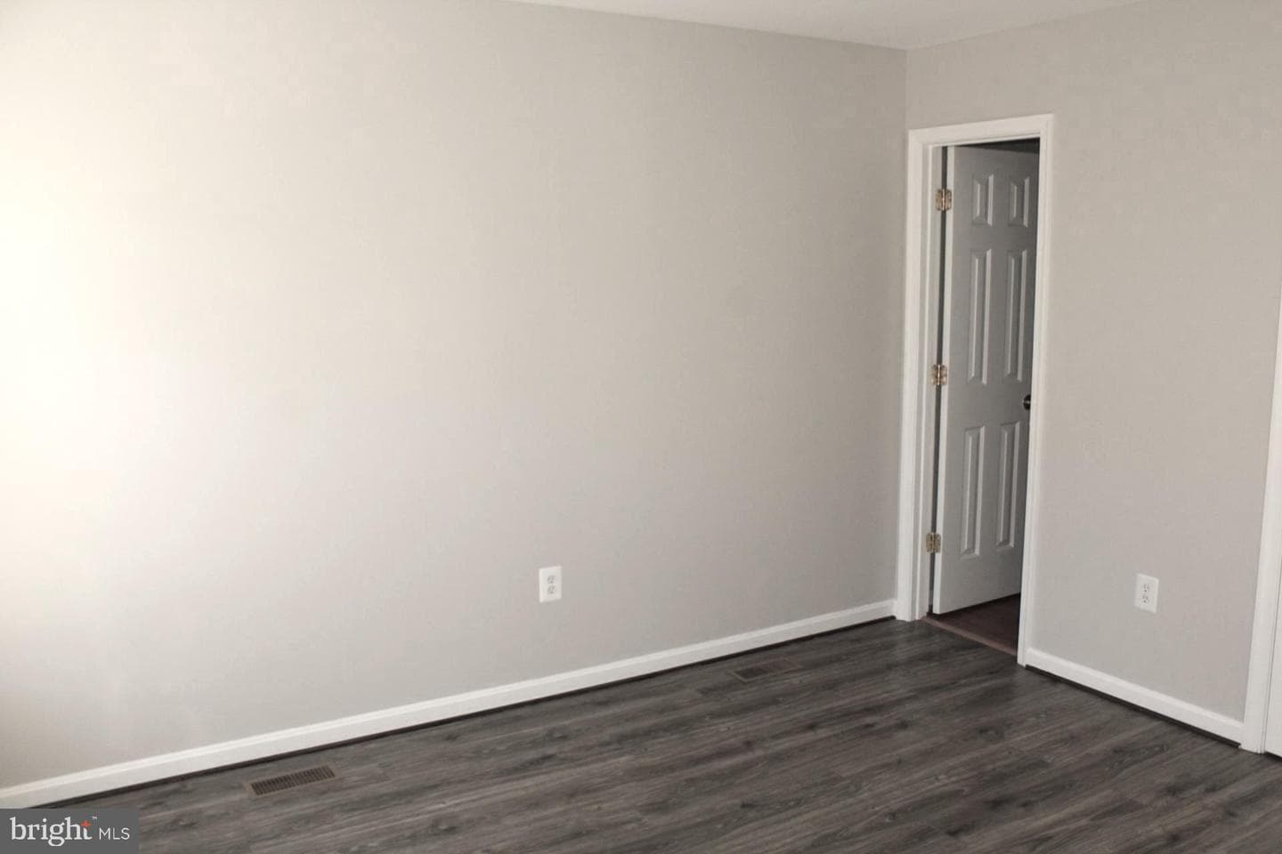 10402 Skinner Hill Drive photo 32