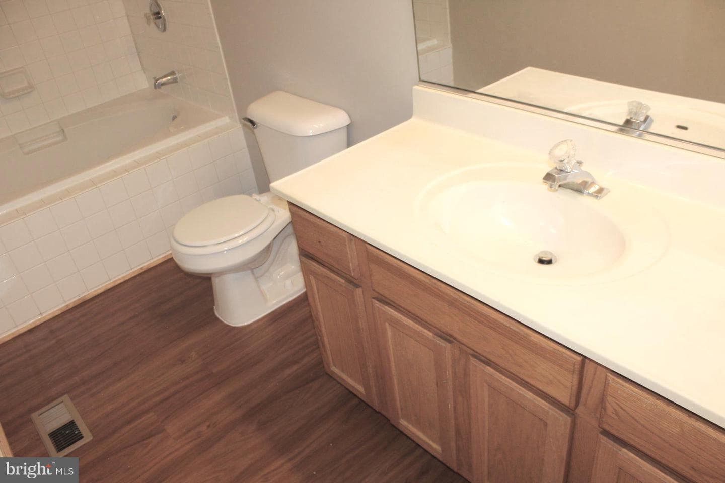 10402 Skinner Hill Drive photo 34