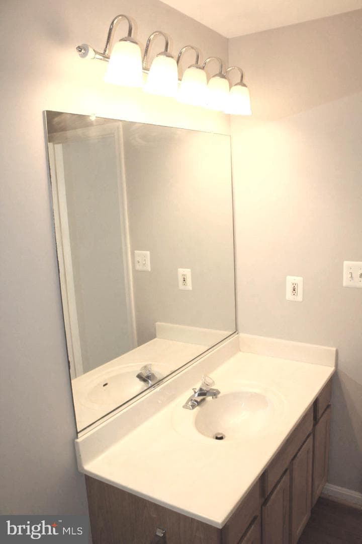 10402 Skinner Hill Drive photo 35