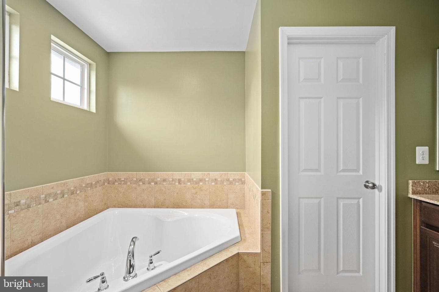 9426 Reservoir Road photo 53