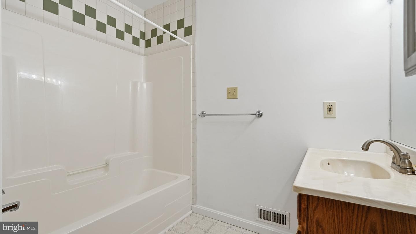 14630 N Rapidan Road photo 19