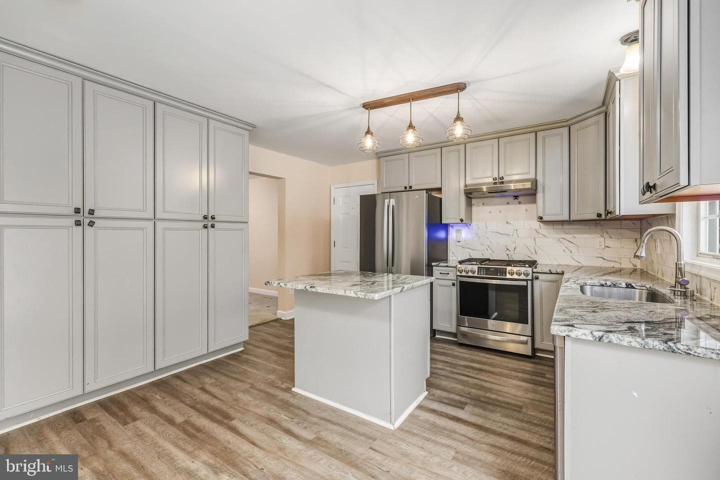 10305 Tracy Lane photo 6