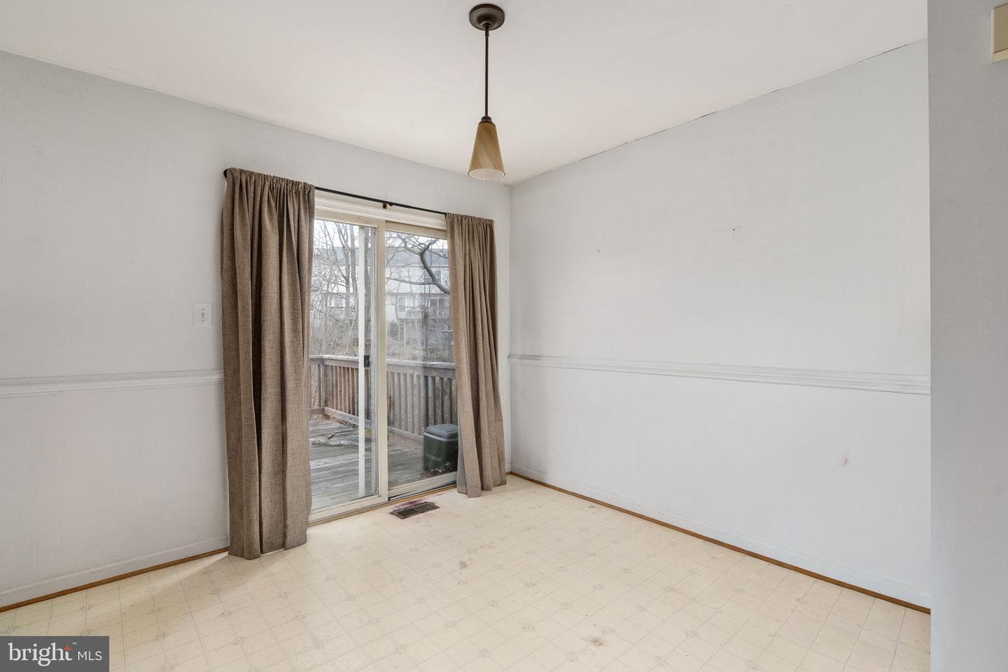 9605 Becker Court photo 13