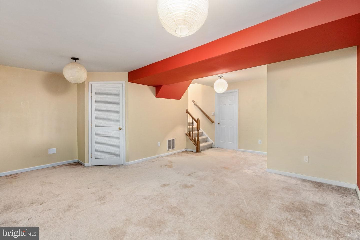 9605 Becker Court photo 4
