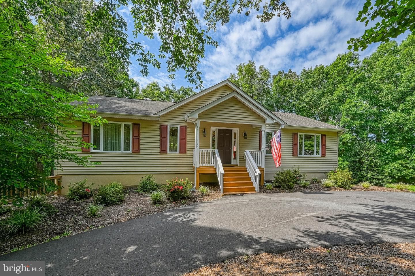 5500 Dogwood Tree Lane photo 3