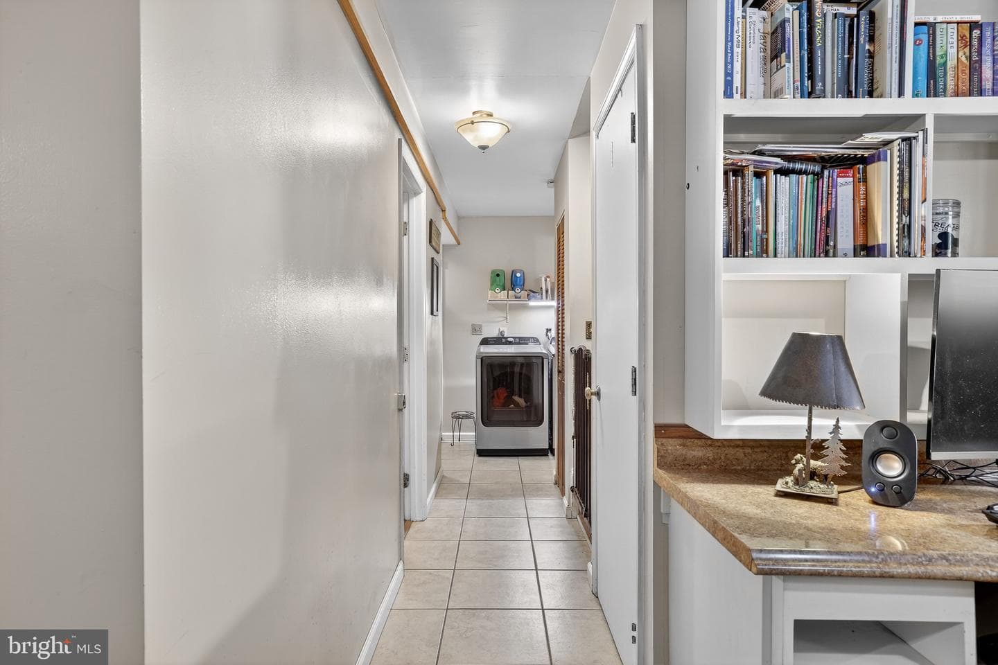 410 Albany Street photo 22