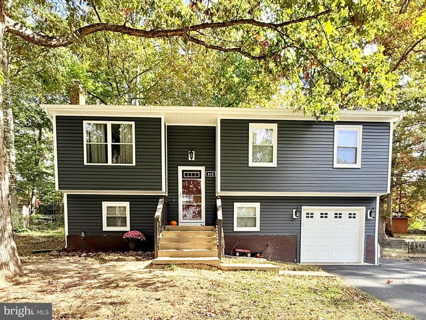410 Albany Street photo 33