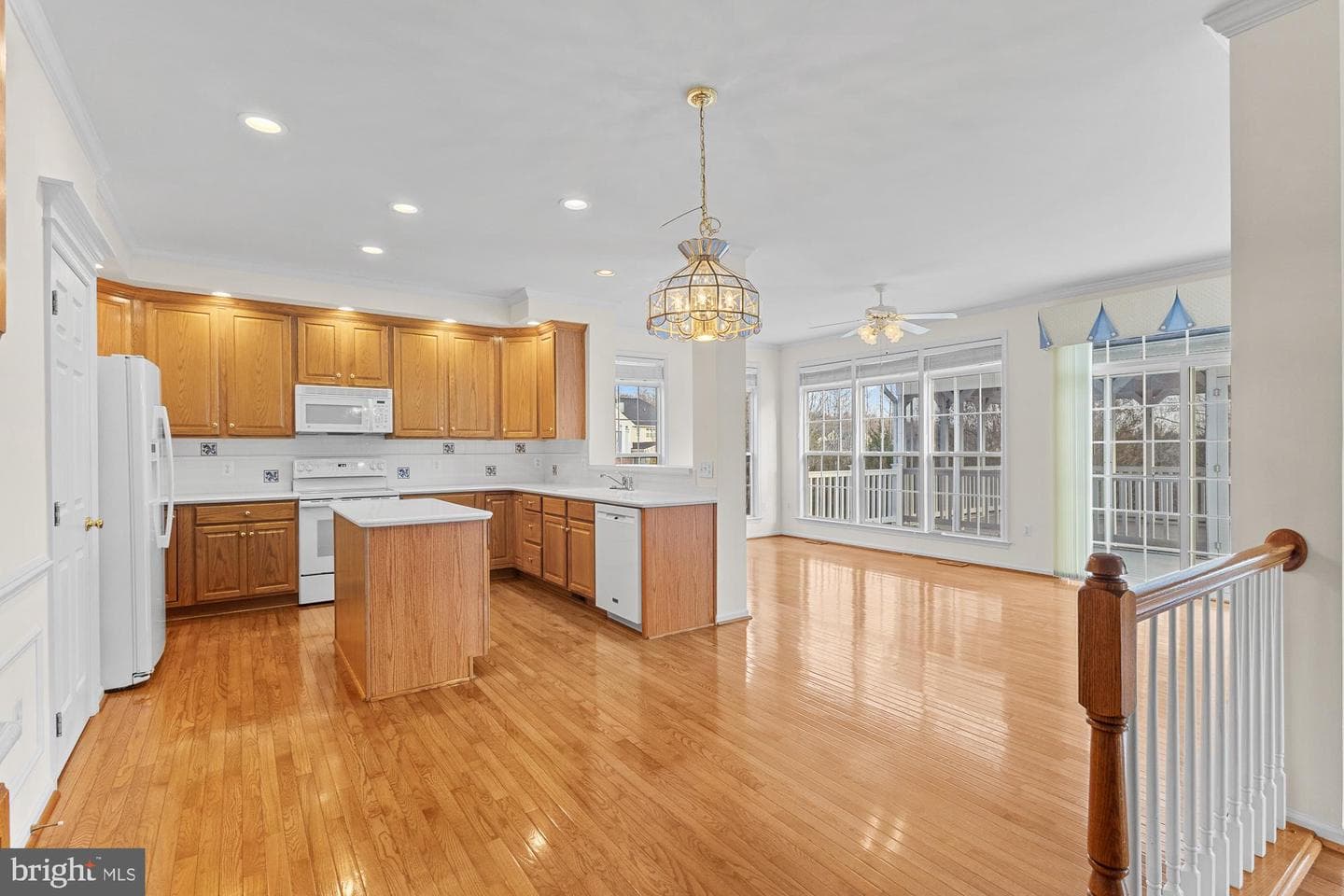 3634 Carolina Court photo 16