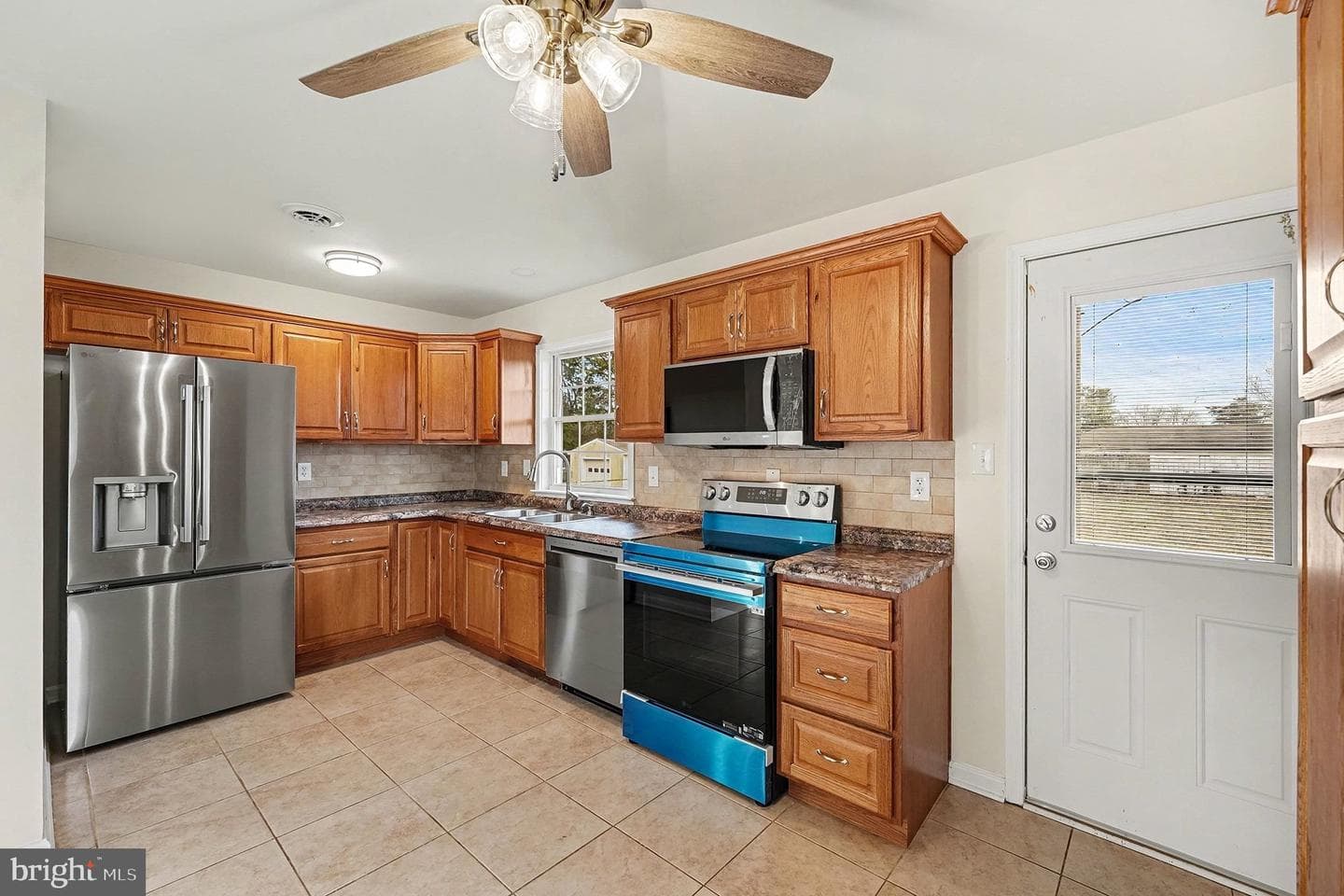 408 Hamilton Street photo 10