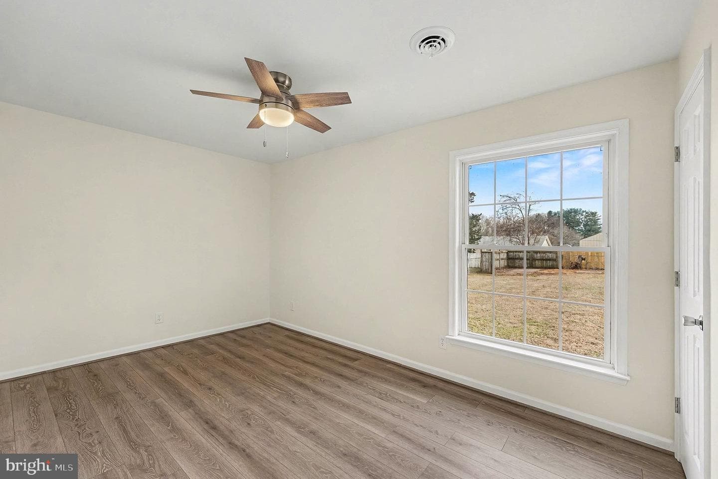 408 Hamilton Street photo 16
