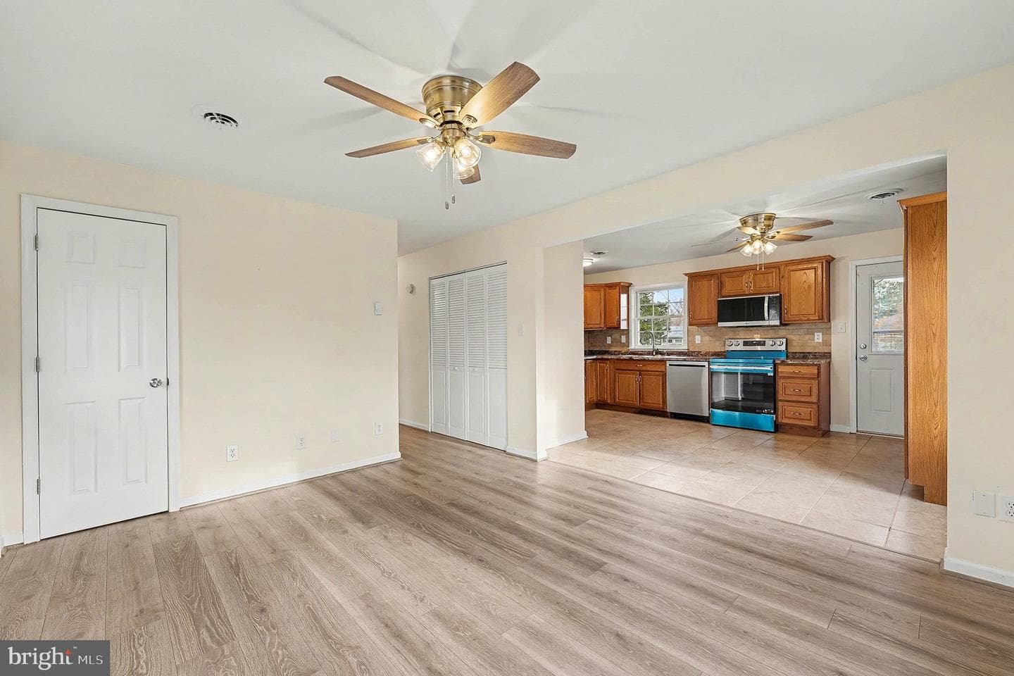 408 Hamilton Street photo 3