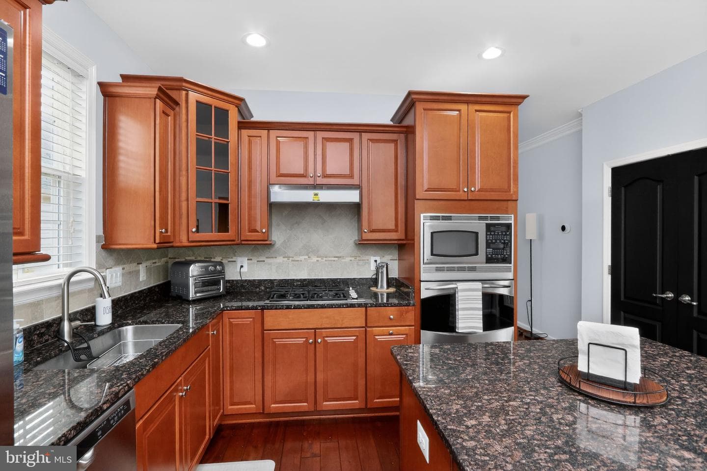 9724 Balls Bluff Drive photo 9