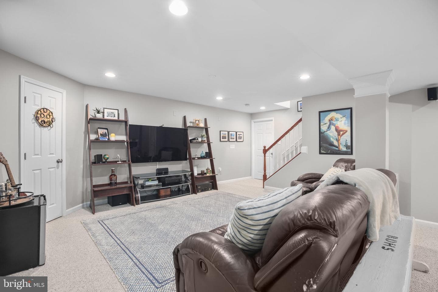 6231 Sweetbriar Drive photo 8