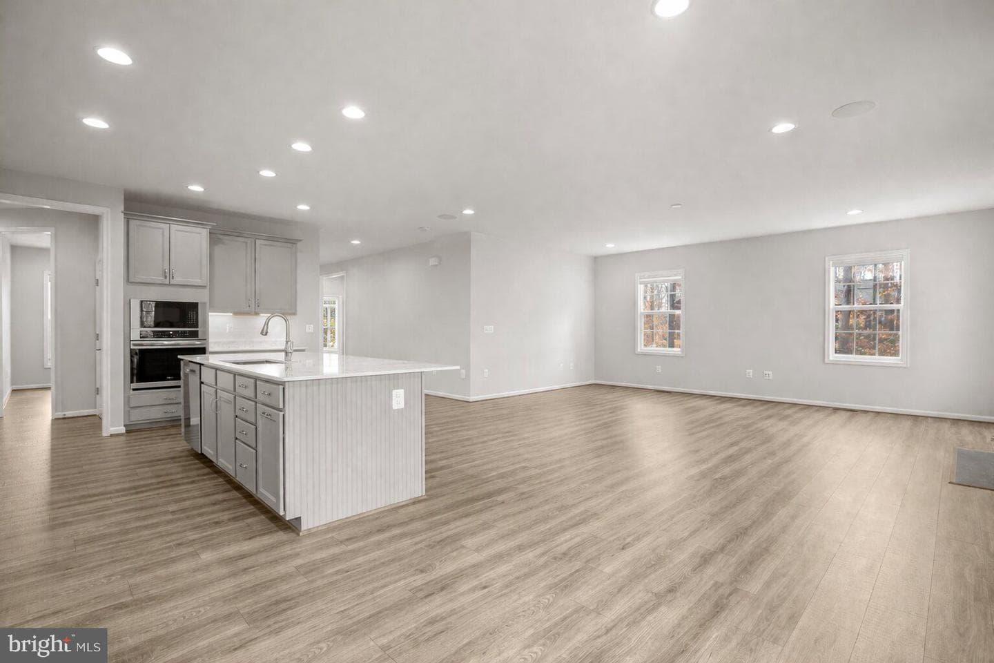8005 Ashford Drive photo 27