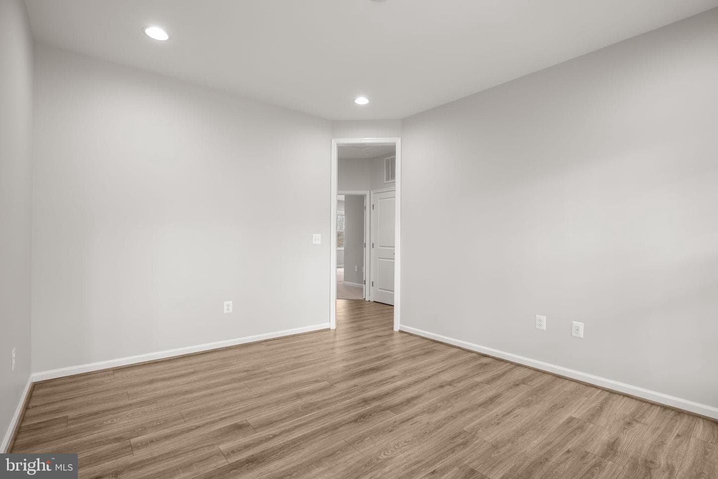 8005 Ashford Drive photo 30