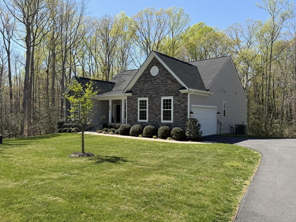 8005 Ashford Drive photo 8