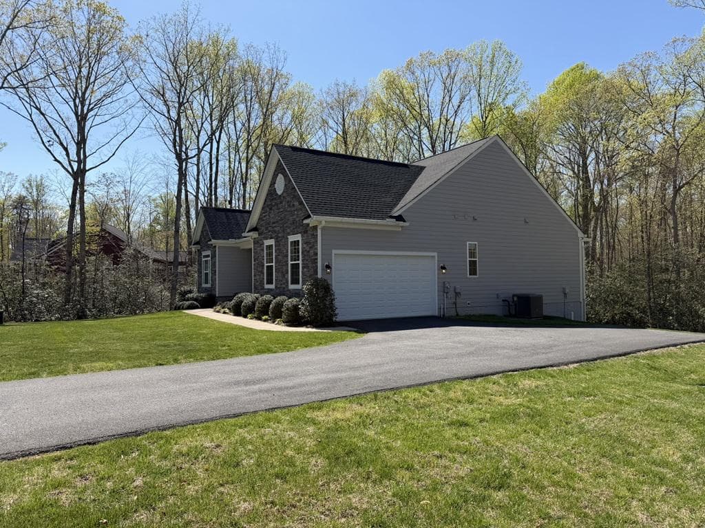 8005 Ashford Drive photo 9