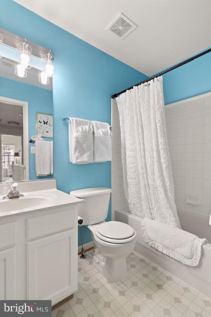6914 Versaille Drive photo 32