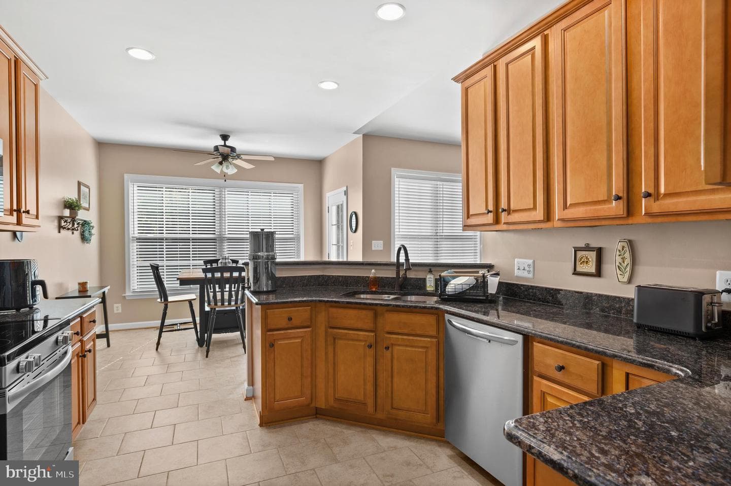 10202 Spring Creek Drive photo 25