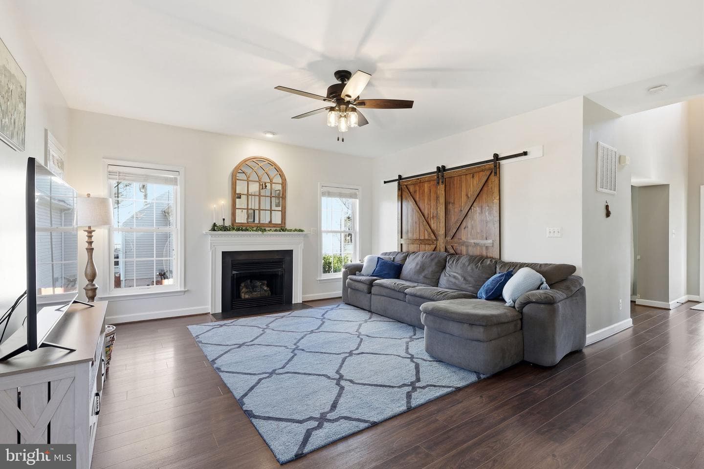 11814 Geranium Street photo 4