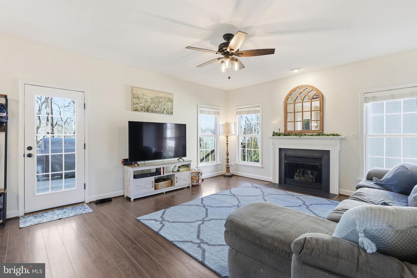 11814 Geranium Street photo 5