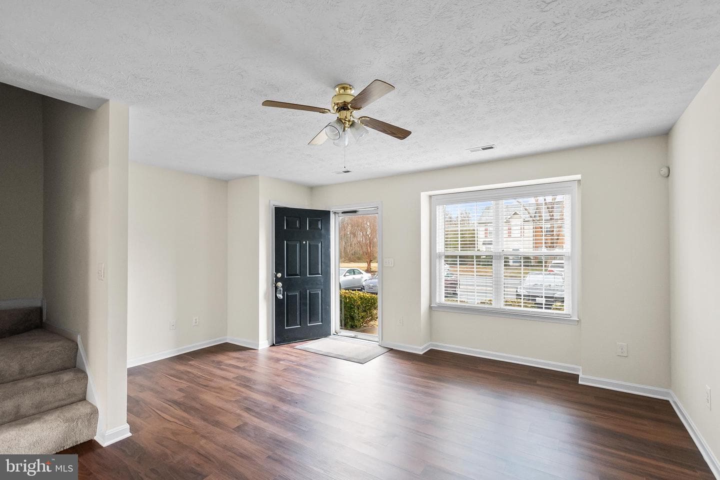 10512 Tidewater Plains Drive photo 4