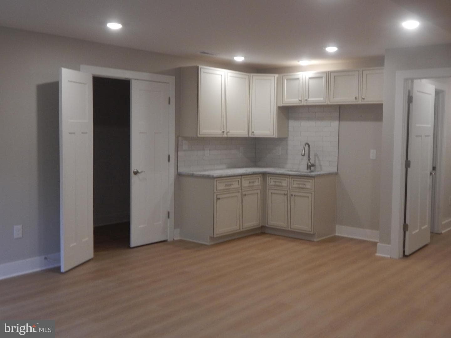 5608 Bazzanella Dr photo 9