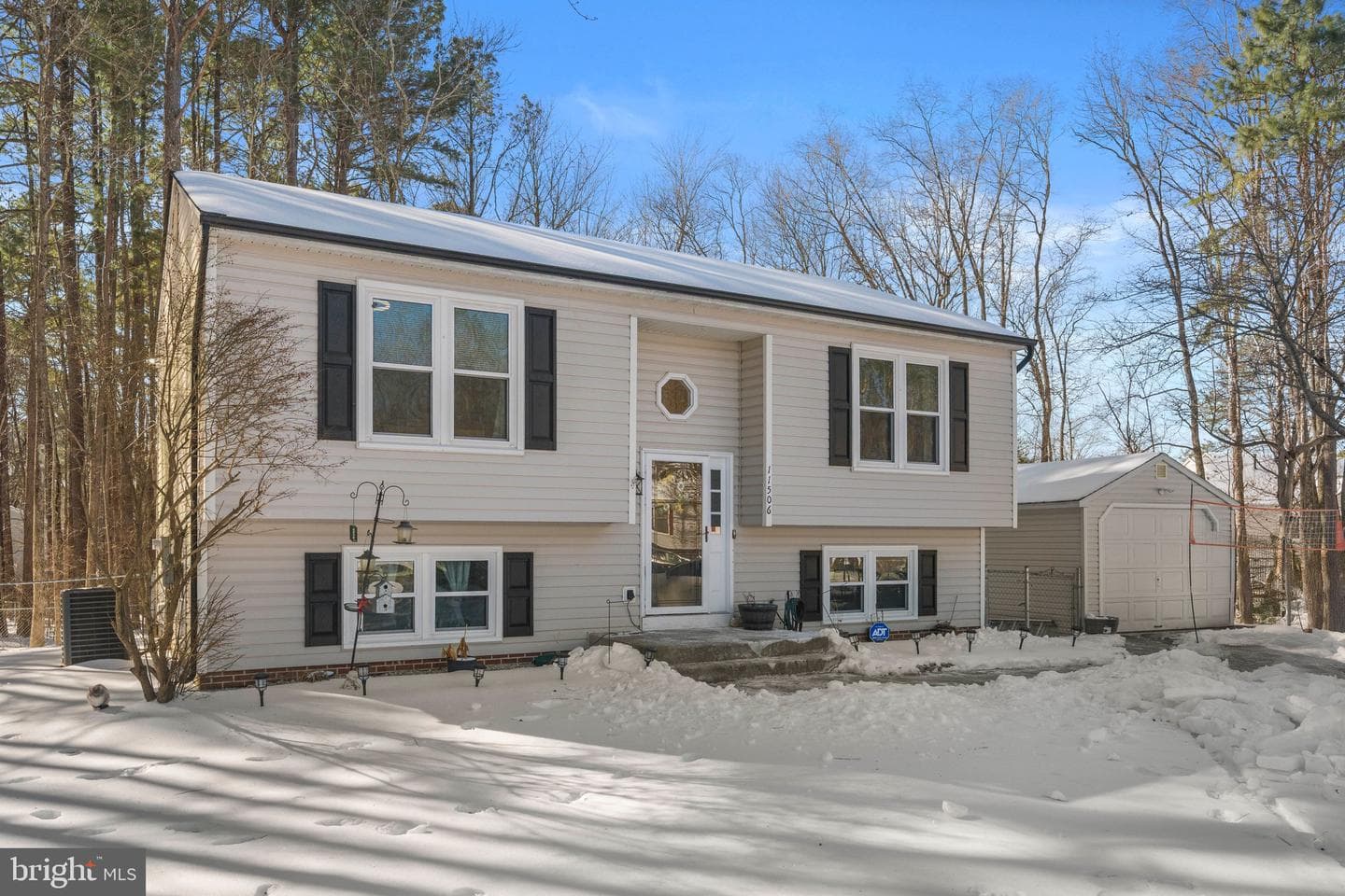 11506 Timberwood Road photo 2