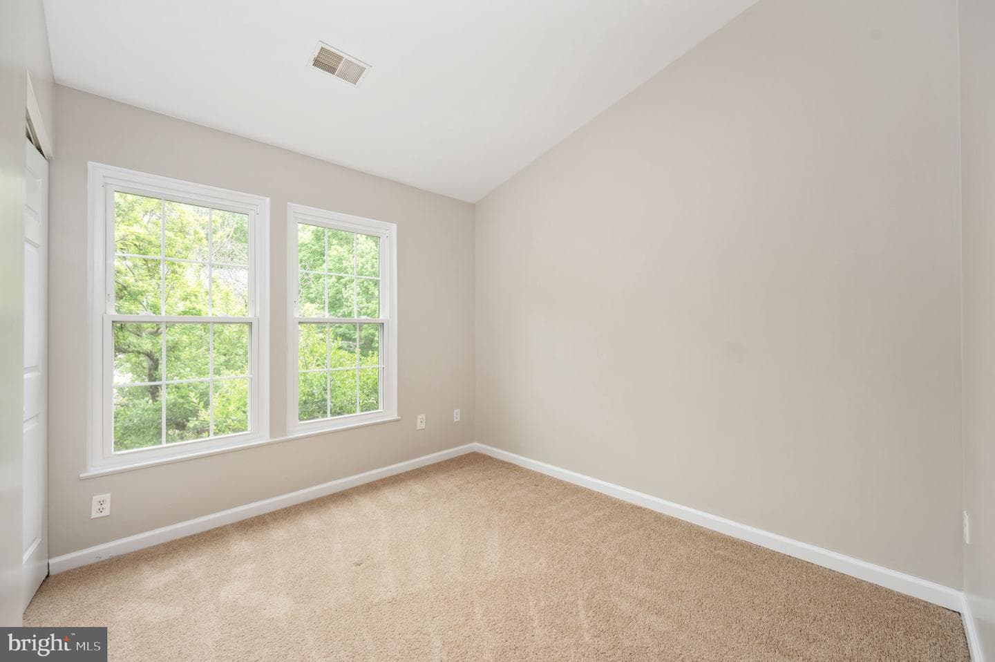 9705 Becker Court photo 36