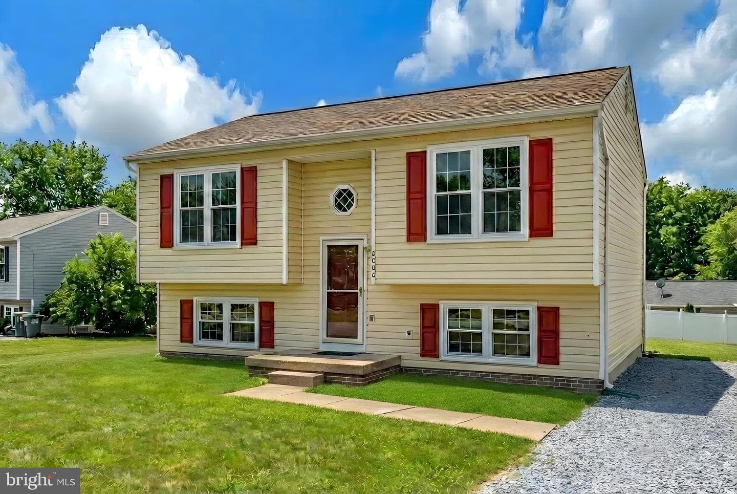 8006 Blossom Wood Court photo 2