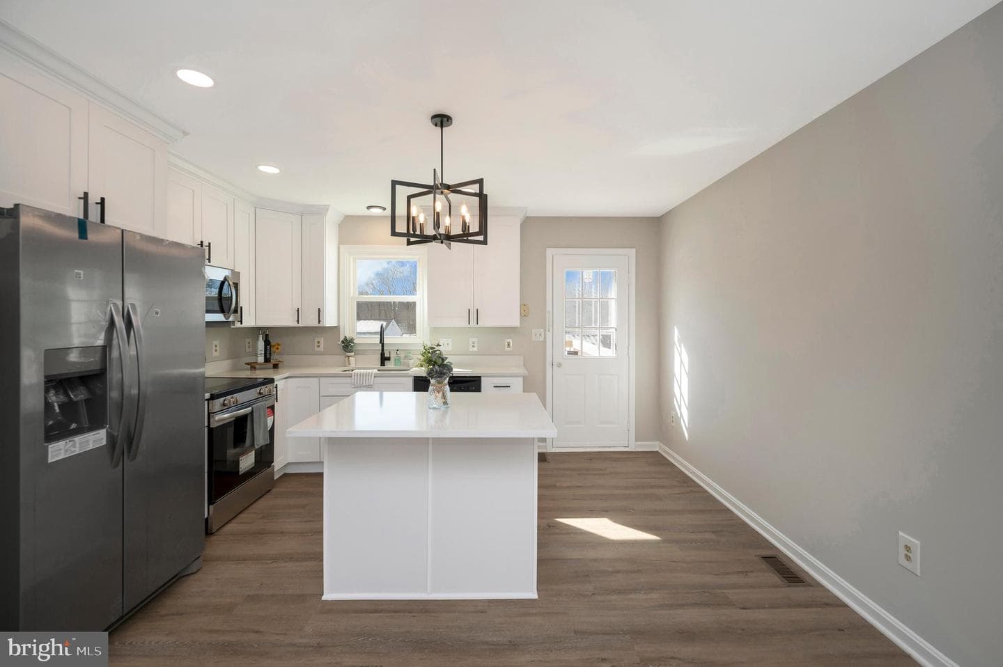 8006 Blossom Wood Court photo 4