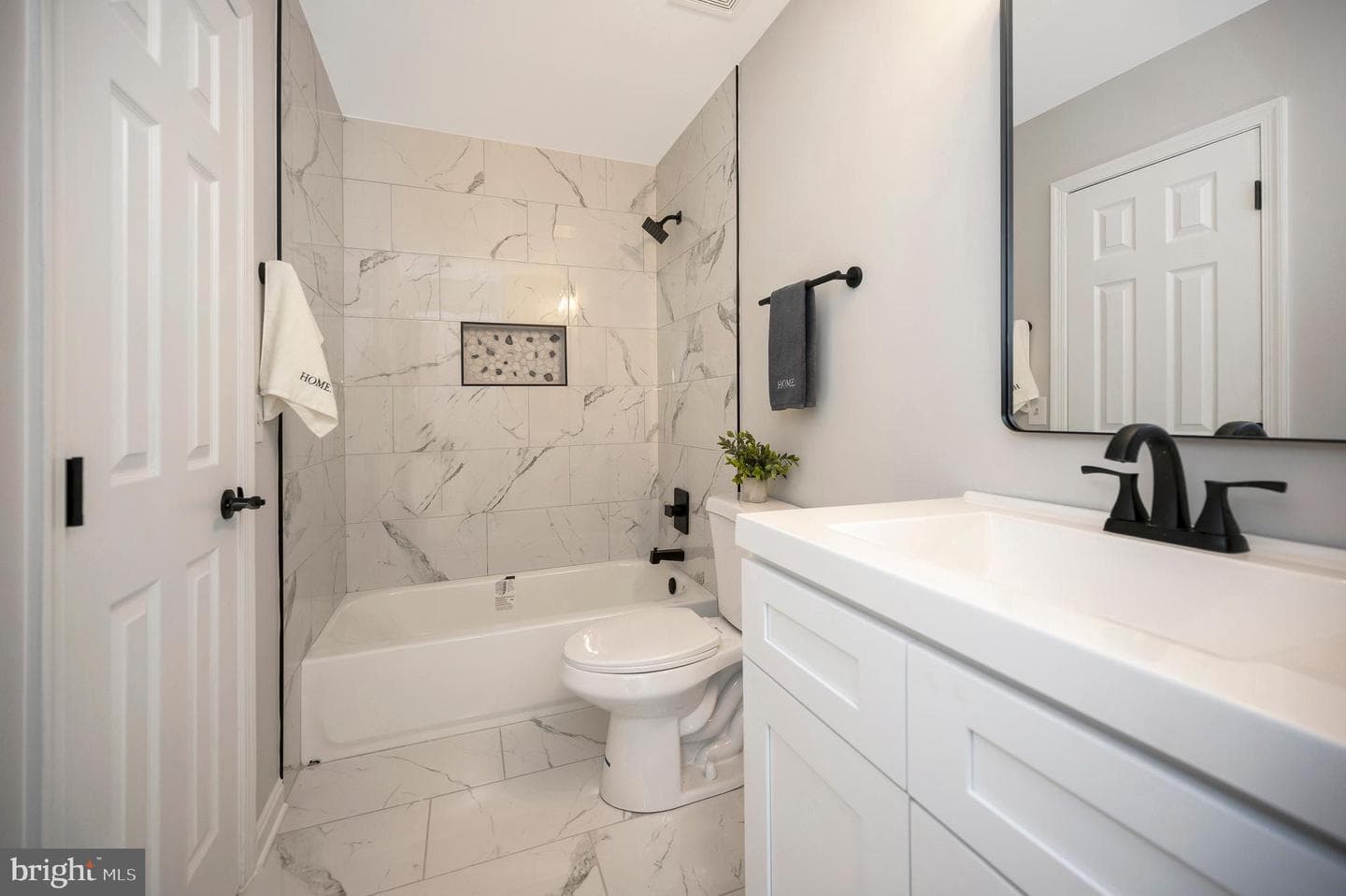 8006 Blossom Wood Court photo 5
