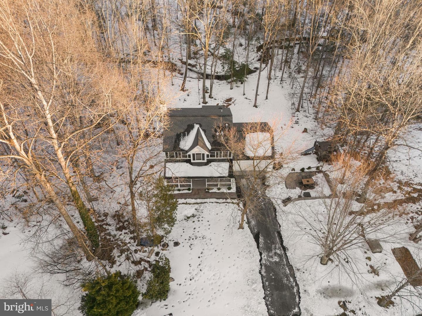8002 Sourwood Court photo 3