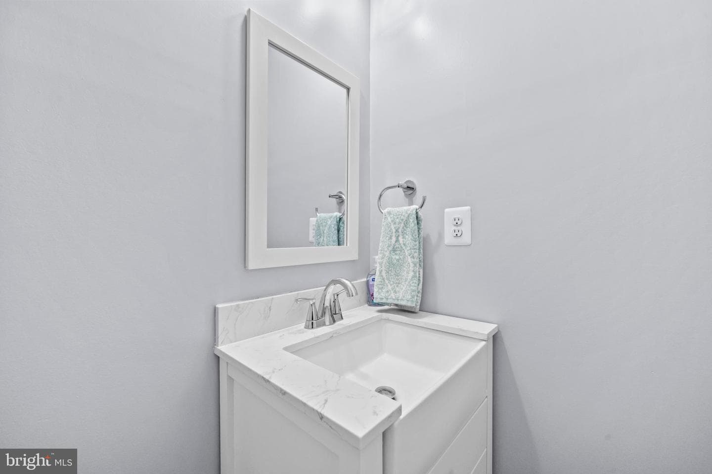 8002 Sourwood Court photo 31