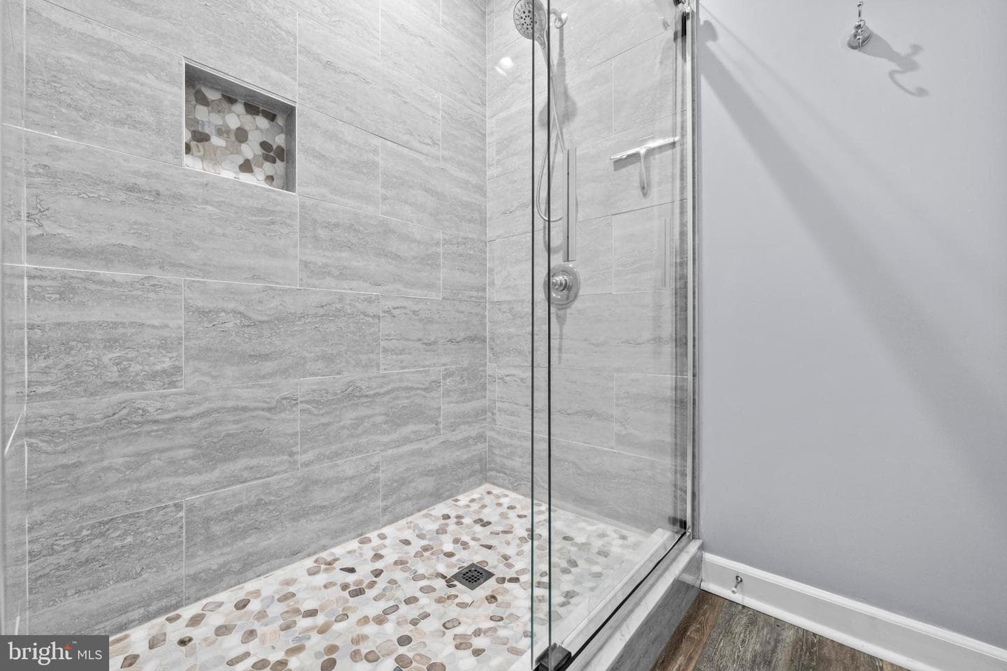 8002 Sourwood Court photo 32